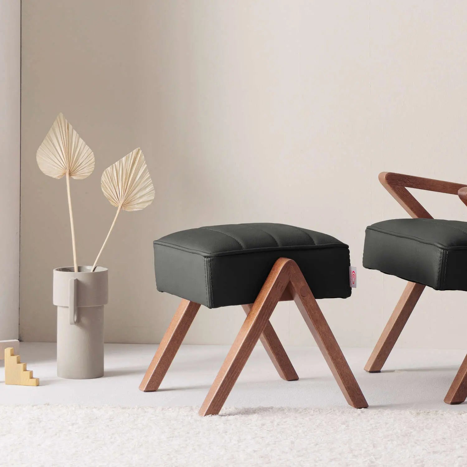 KidsRetrostarFootstool-Leder