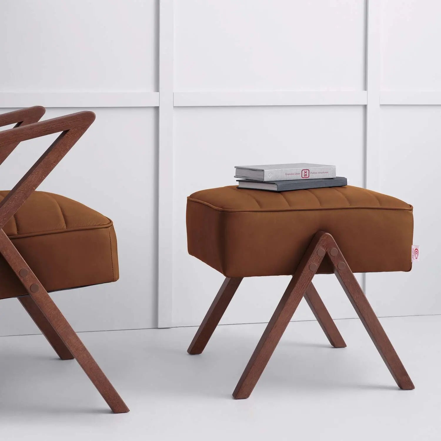RetrostarFootstool-LederPremium