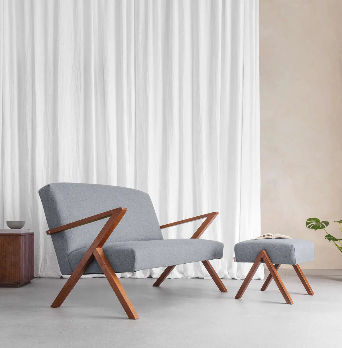 Retrostar 2-seater Sofa Wool Line Sternzeit Design