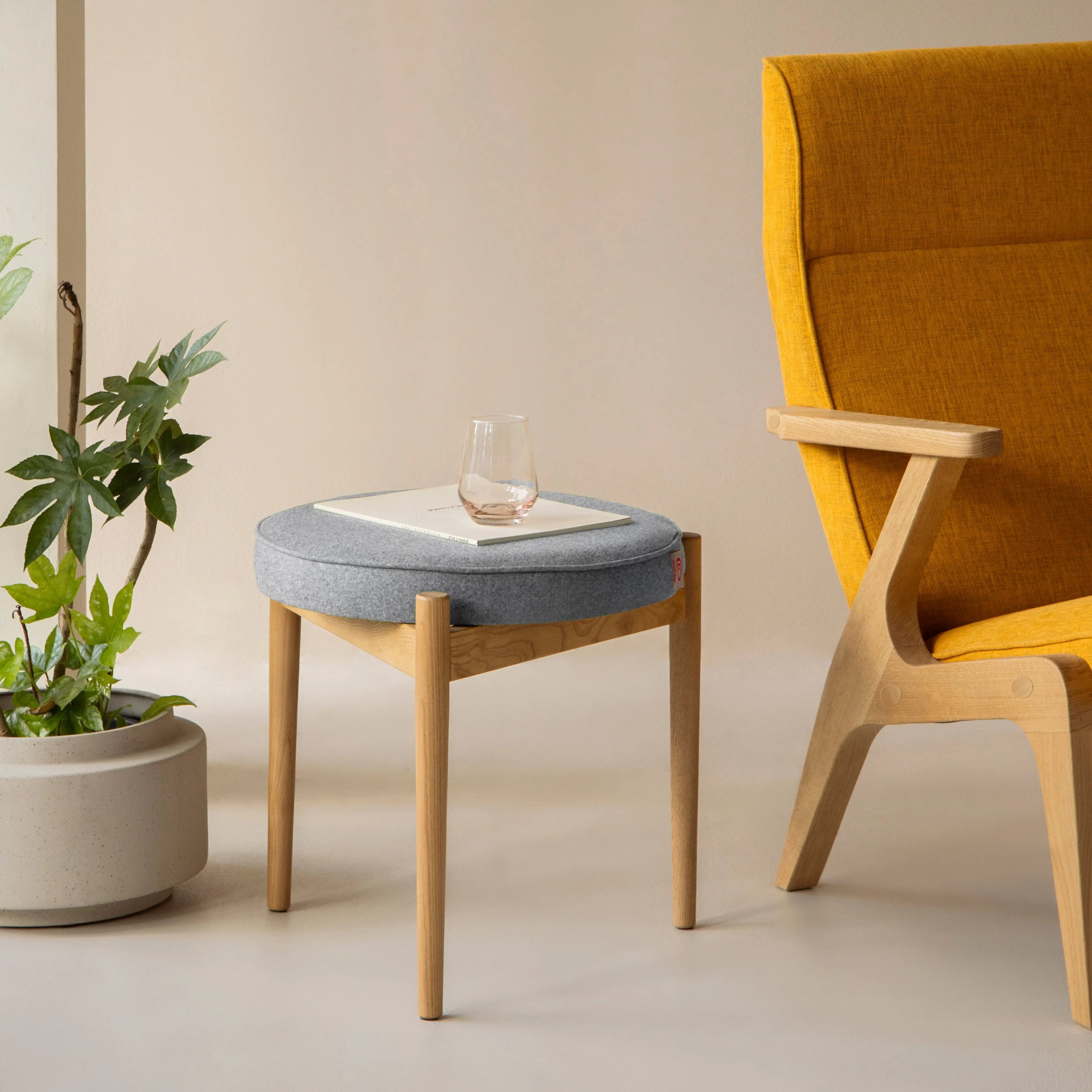 Sputnik Hocker - Wool Line Sternzeit Design